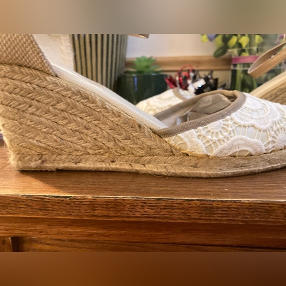 Knit cream size 10 wide wedge sandal see details - Picture 9 of 9